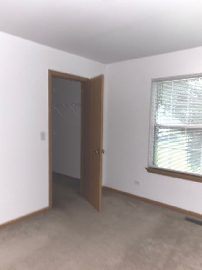 Building Photo - 1811 Waverly Way
