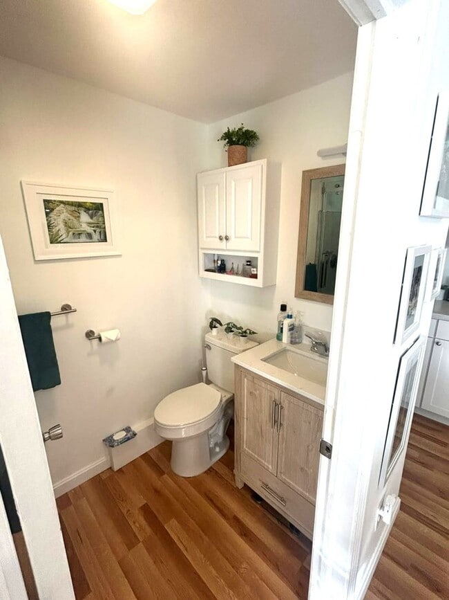 Building Photo - 26-30 Vine Street