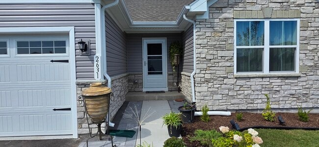 Building Photo - 2631 Sutherland Ct