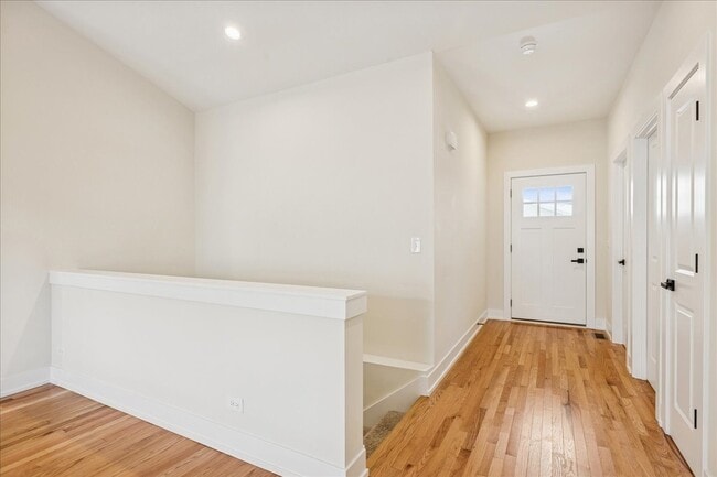 Building Photo - 935 Partridge Cir