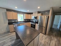 Building Photo - 28517 S Maple