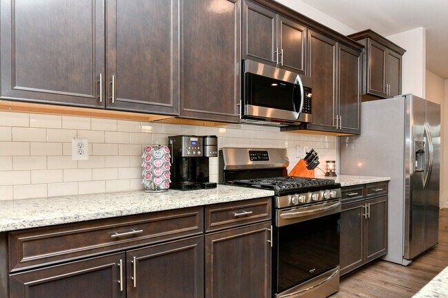 Kitchen - 36015 Auburn Way