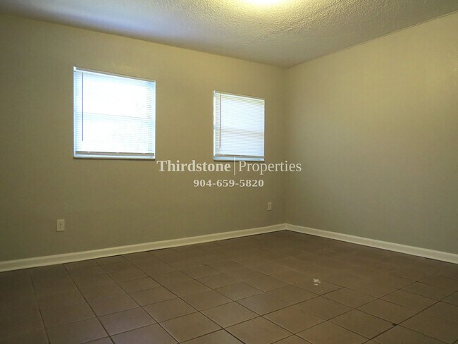Building Photo - 4474 Spring Glen Rd
