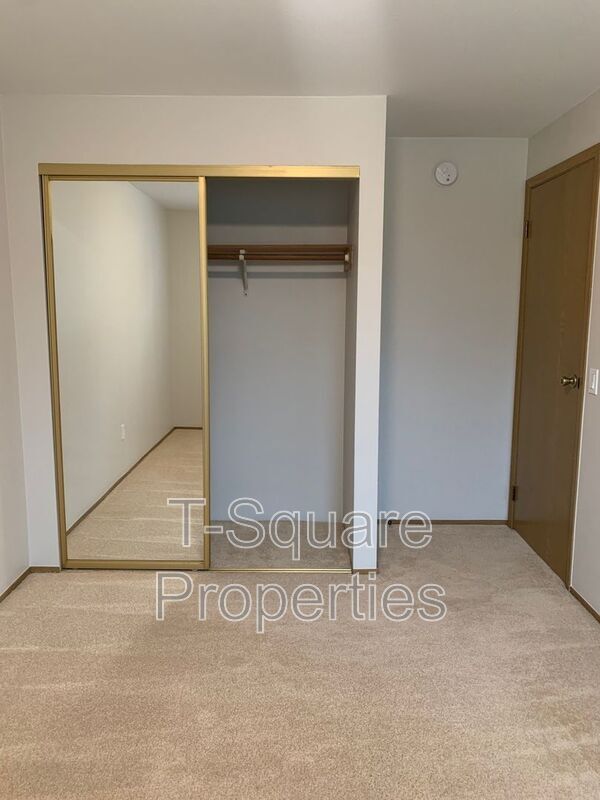 Building Photo - 14616 57th Dr SE