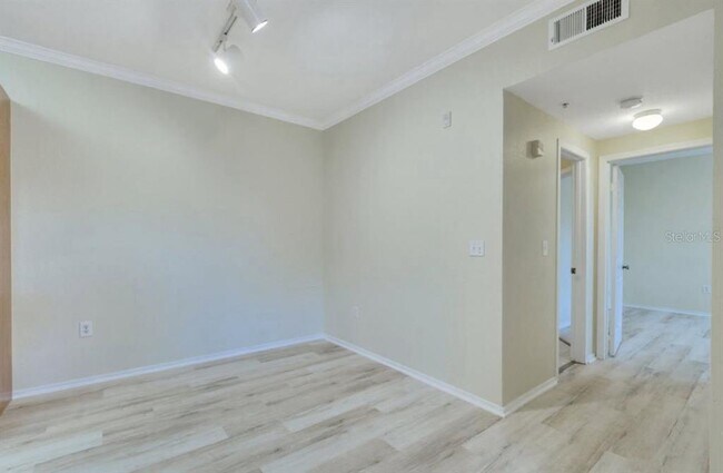 Building Photo - 2528 Robert Trent Jones Dr