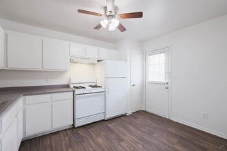 Building Photo - Kenco Briarcliff Apartments