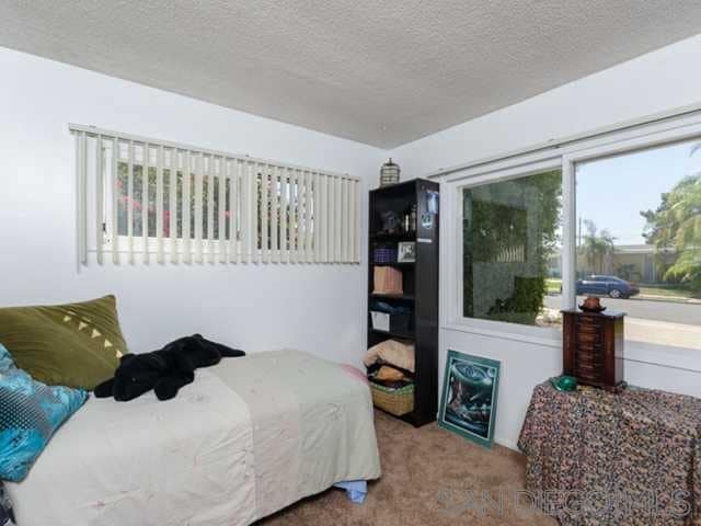 Building Photo - 5030 Chaucer Ave
