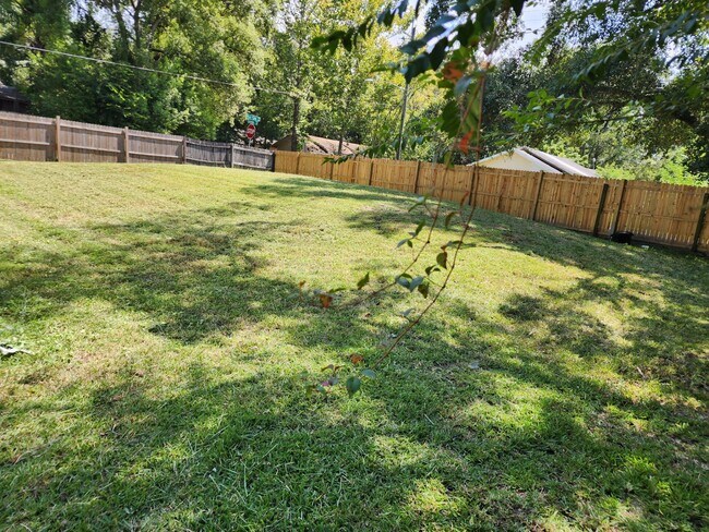 Building Photo - 3510 Andrews St