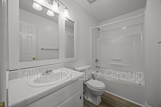 Building Photo - 145 S Patterson St