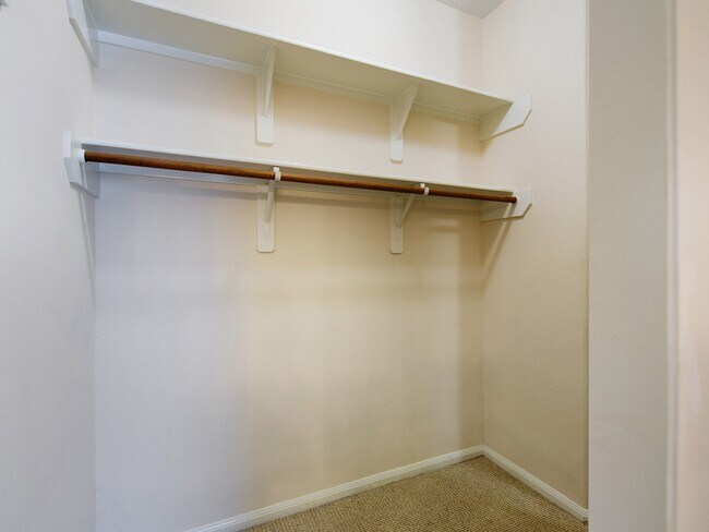 Building Photo - 6406 Pine Reserve Dr