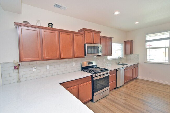 Building Photo - Cold Springs Beauty with View and RV Parking