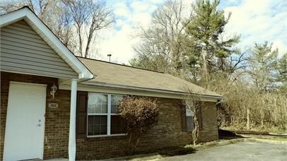 Building Photo - 3518 Acorn Woods Way,