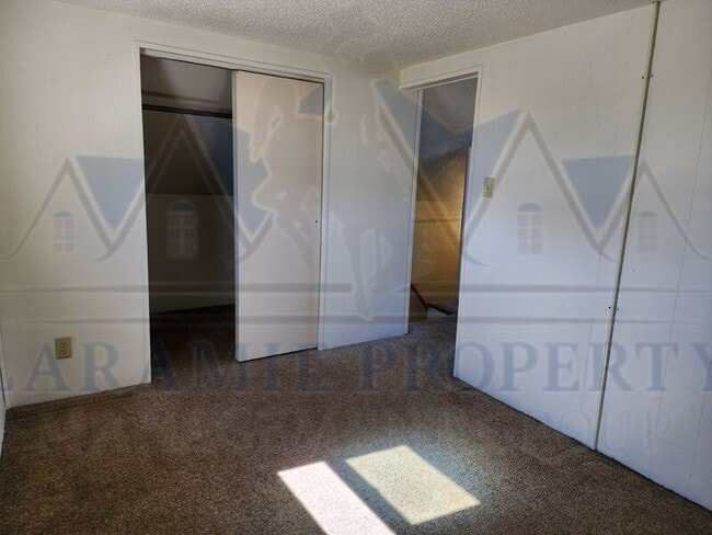 Building Photo - 701 S 2nd
