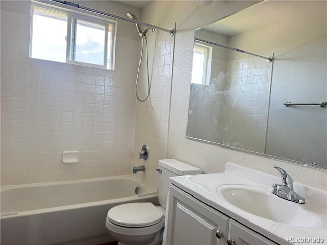 Building Photo - 11376 Jersey Dr