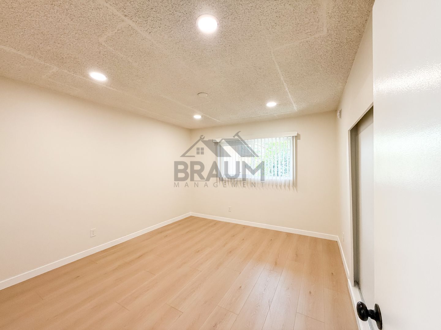 Building Photo - 19405 Haynes St