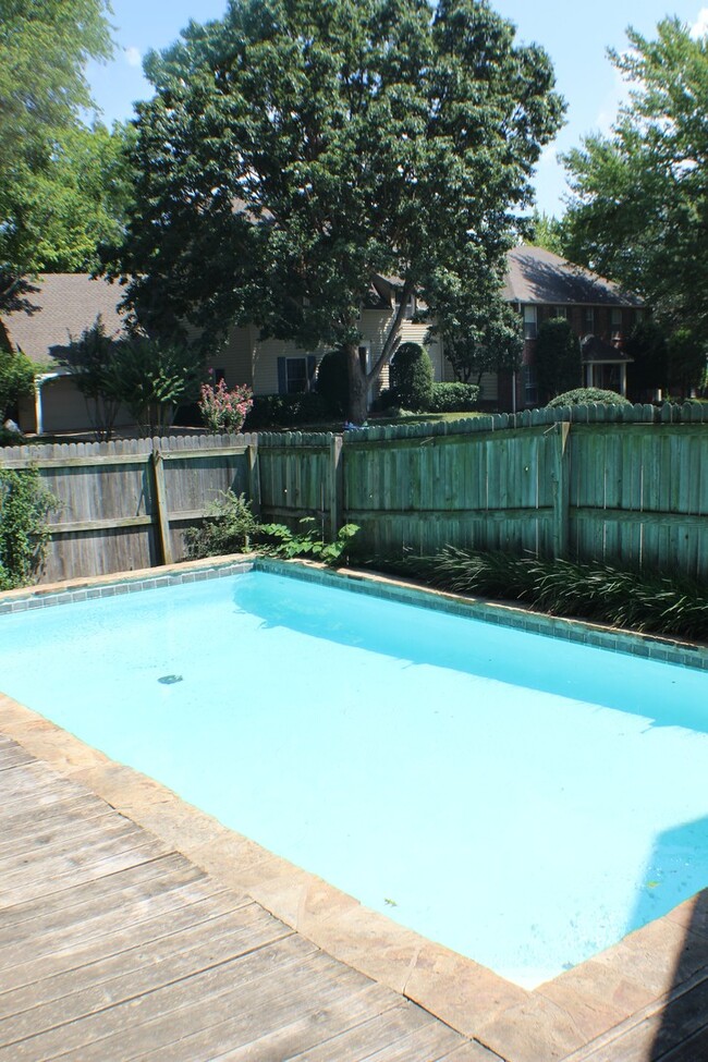 Building Photo - South Tulsa 4 bedroom with Pool!!!