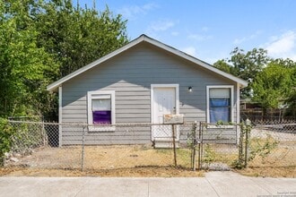 Building Photo - 1819 San Carlos St