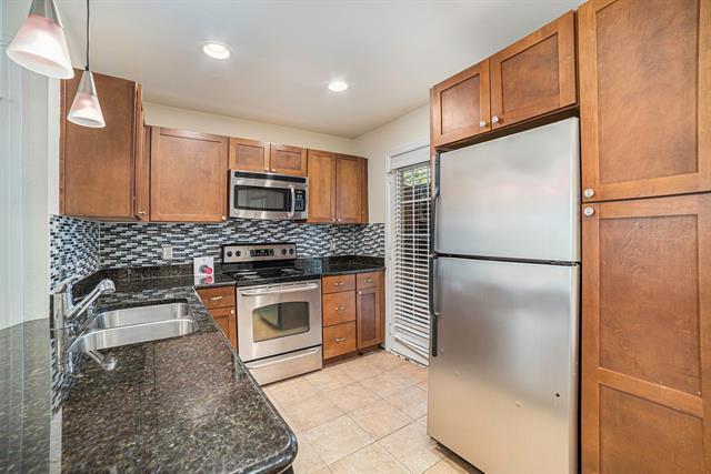 Building Photo - 4702 Bradford Dr