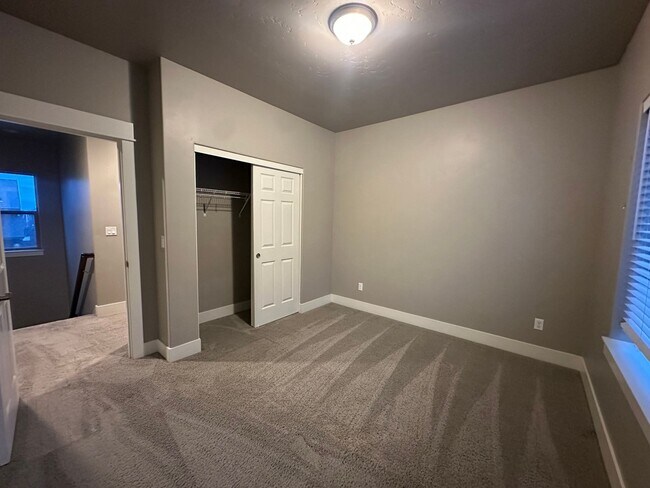 Building Photo - Beautiful home in Mirada!  A must see!