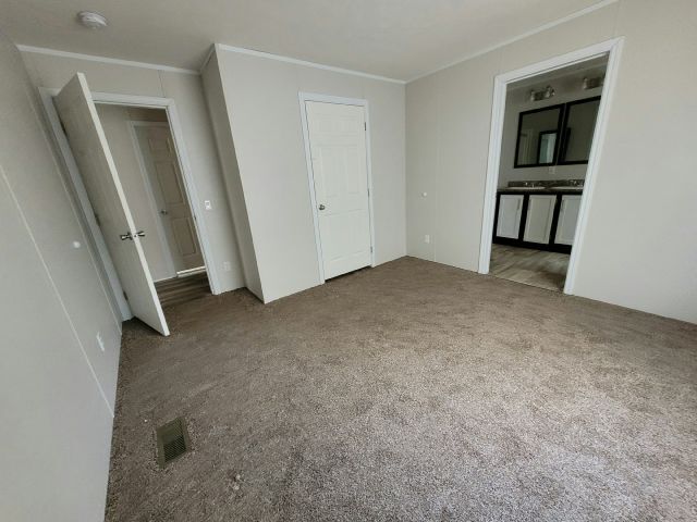 Building Photo - 11402 4th St NE