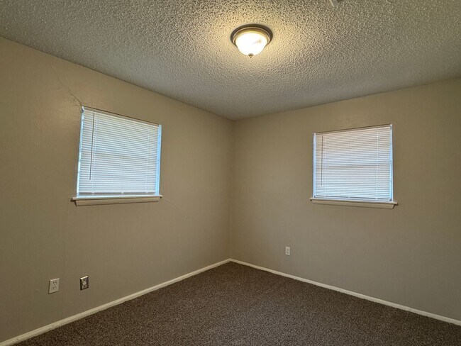 Building Photo - 3310 SW Salinas- Coming Soon!