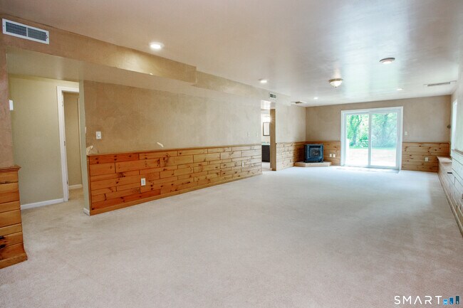 Building Photo - 24 Old Mill Dr