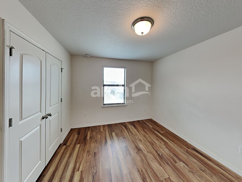 Building Photo - 11904 Winterset Cove Dr