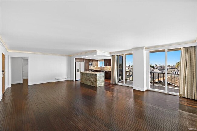 Building Photo - 310 Fernando St