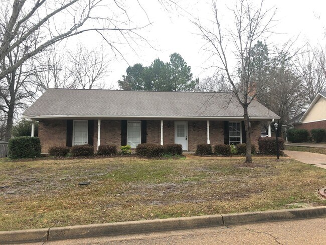 Primary Photo - 524 Brentwood Dr