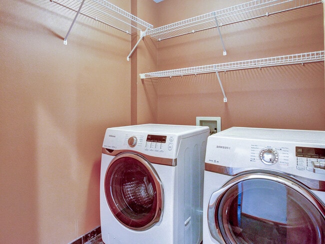 Building Photo - 1125 NW 9th Ave