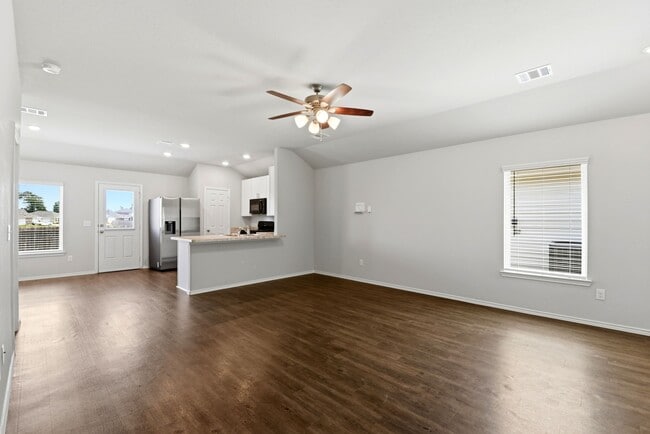 Building Photo - 363 Cumberland Forest Dr
