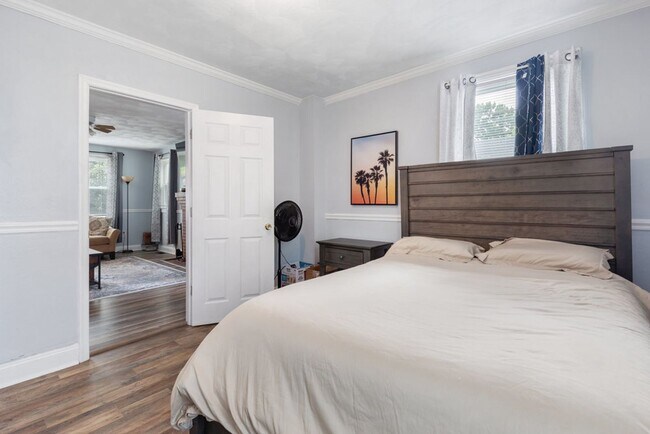 Building Photo - Welcome to this beautifully maintained 4-b...