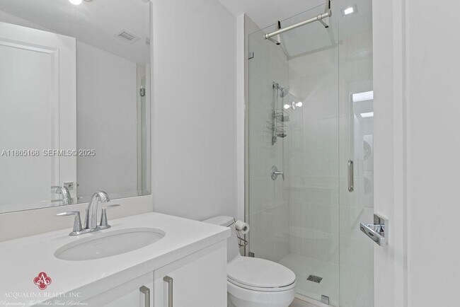 Building Photo - 17749 Collins Ave