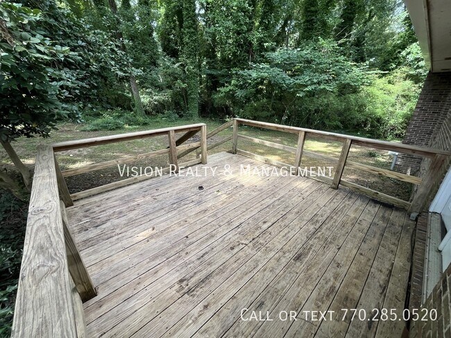 Building Photo - 55 S Greenwood Dr