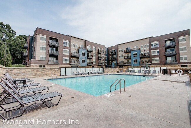 Building Photo - 1225 N 62nd St