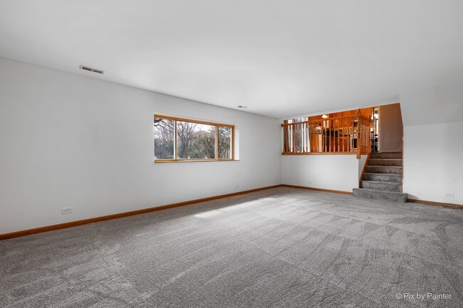 Building Photo - 2083 Maplewood Cir