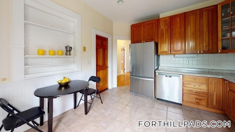 Building Photo - 149 Centre St