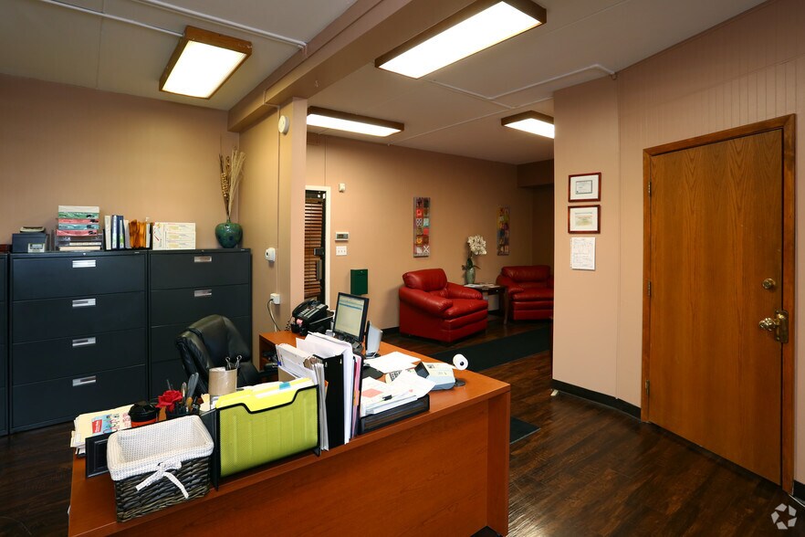 Thornwood Apartments 1944019460 Glenwood Rd Chicago Heights IL 60411