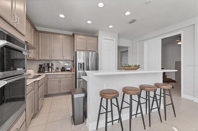 Building Photo - 123 O'keeffe Cir