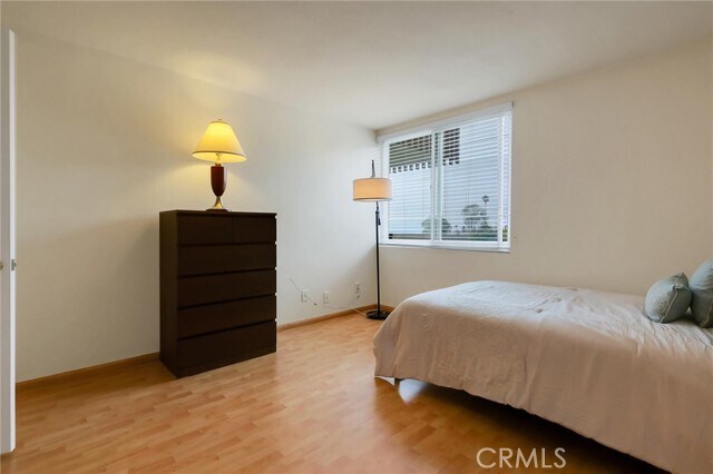 Building Photo - 6542 Ocean Crest Dr