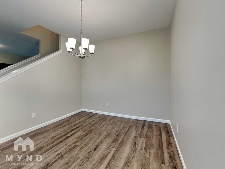 Building Photo - 803 The Heights Ln