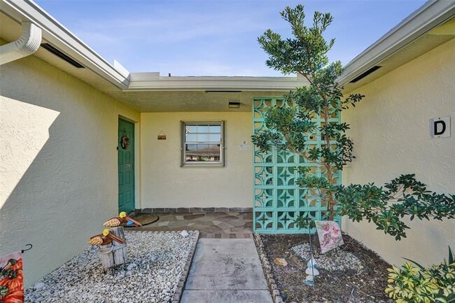 Building Photo - 5121 Lakefront Blvd