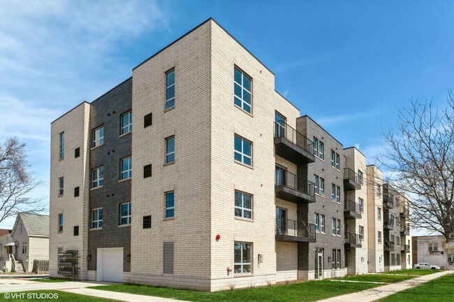 Building Photo - 7340 W Irving Park Rd