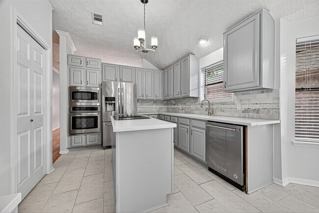 Building Photo - 14115 Withersdale Dr