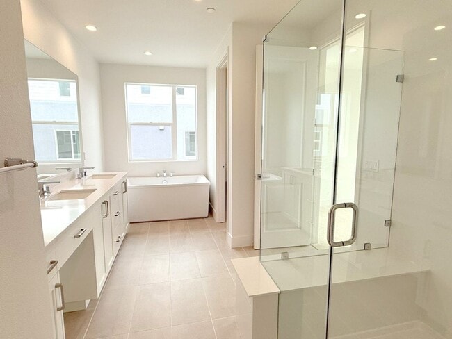 Building Photo - Newly Built ! Be The First To Live Here ! Modern Detached Home In New City Village !