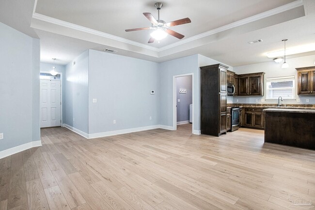 Building Photo - 970 John Deere Ln