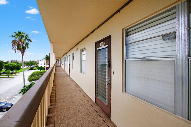 Building Photo - 4003 Wolverton E