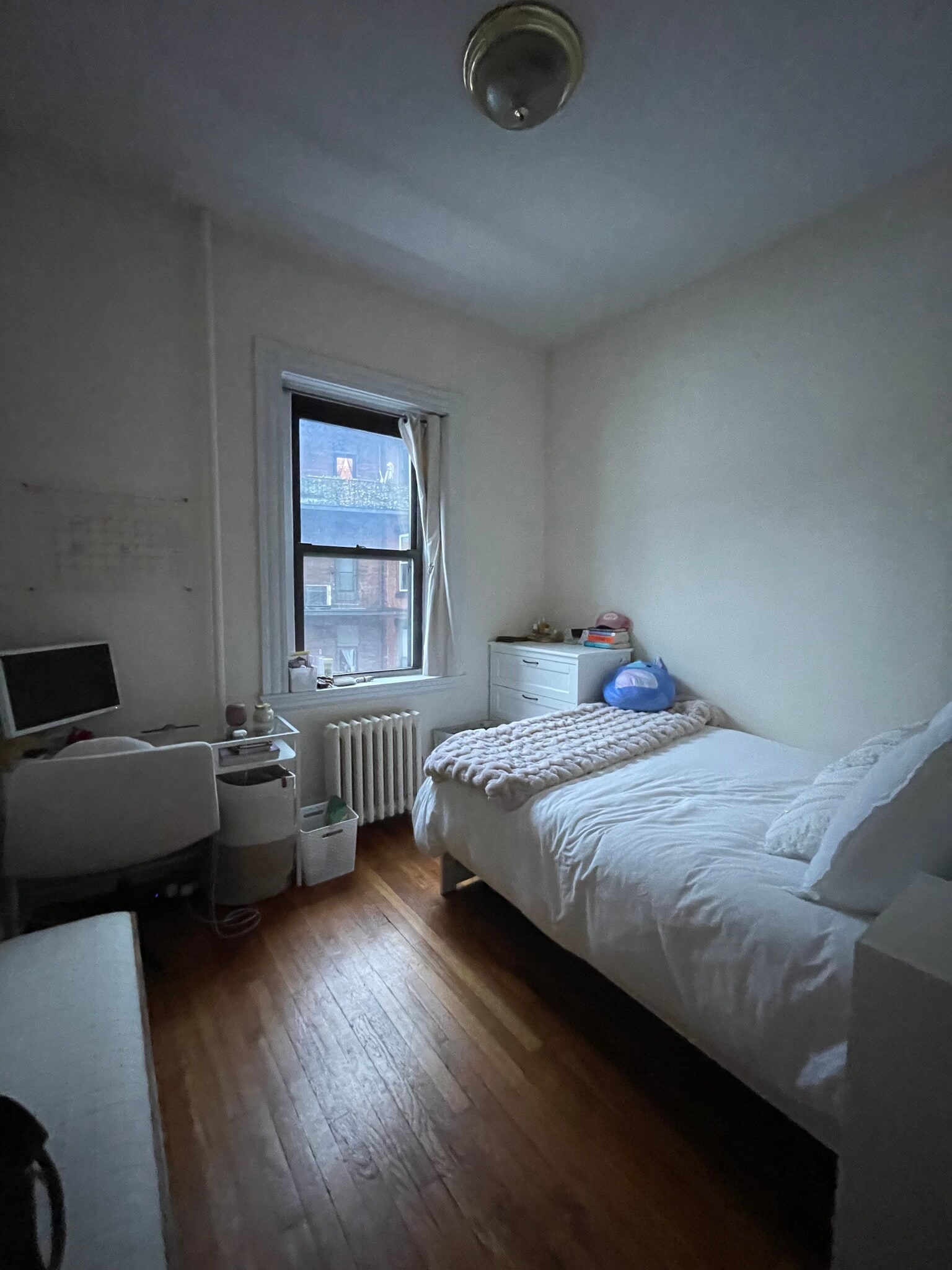 Building Photo - 585 Beacon St