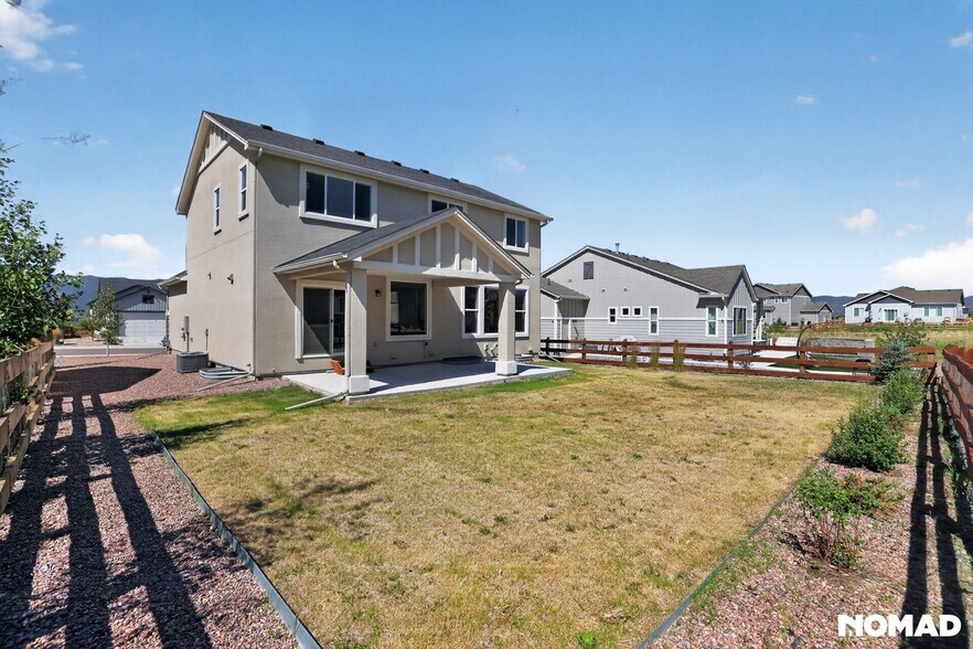 Building Photo - 16861 New Autumn Dr