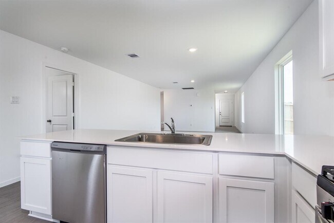 Building Photo - 640 Magnolia Creek Dr